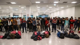 131 kayıt dışı göçmen ülkesine gönderildi