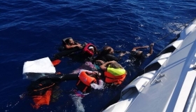 Ayvalık ta 51 göçmen kurtarıldı